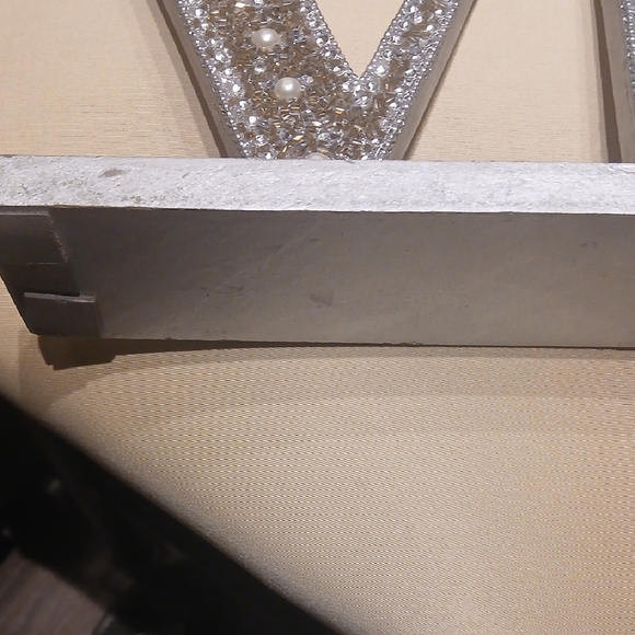 Silver LOVE Decorative Sign - Picture 4 of 11